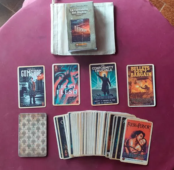 mazo de oraculo oscuro La Cartelera del Diablo