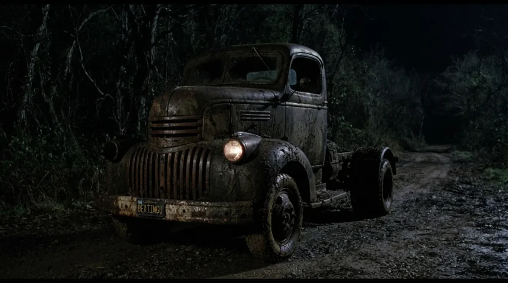 El Camión de Jeerpers Creepers y otro de los endemoniados autos malditos en el cine